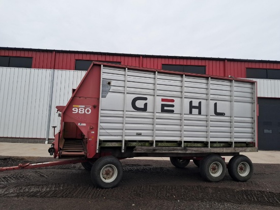Gehl 980 Silage Wagon