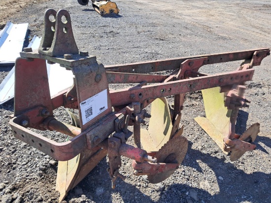 International 316 16" 3 Bottom Plow