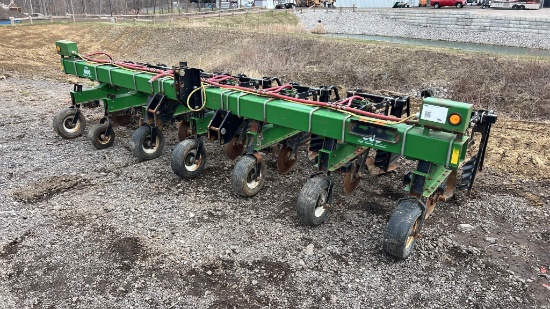 Sukup 600 Cultivator