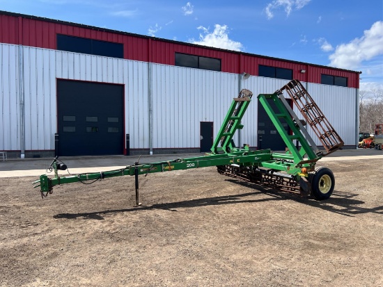 John Deere 200 21' Single Rolling Basket