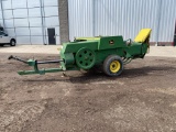John Deere 327 Small Square Baler