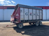 Gehl 980 16' Silage Wagon