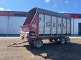 Gehl 980 16' Silage Wagon