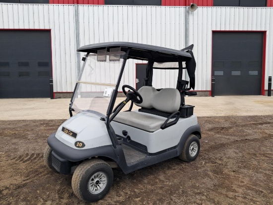 E-Z-GO Golf Cart