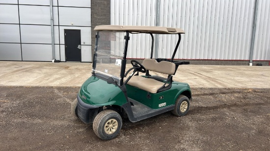 E-Z-GO Golf Cart