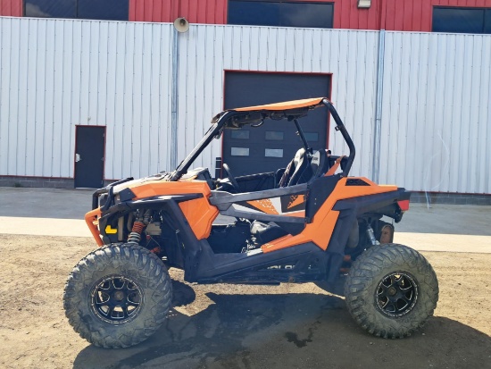 Polaris RZR 1000 UTV
