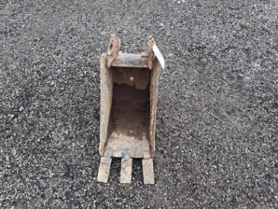 12" Tooth Digging Bucket