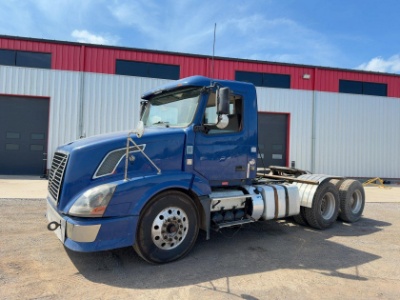 2012 Volvo Semi Truck