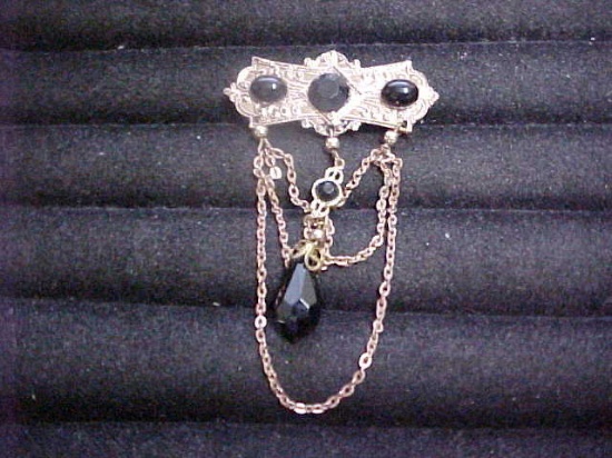 Stylish black rhinestone pin