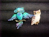 2 vintage owl pins