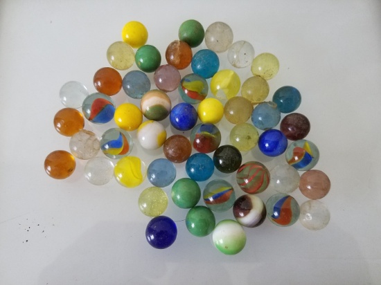 Lot of vintage marbles