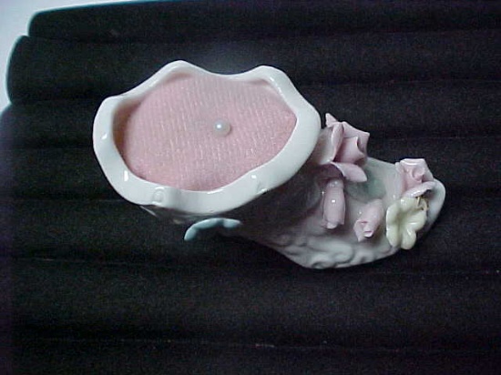 Porcelain shoe pincushion