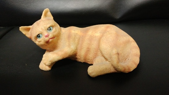 Nice cat figurine