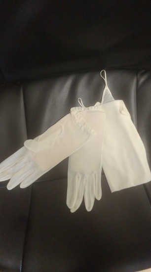 NOS vintage Kayser ladies gloves