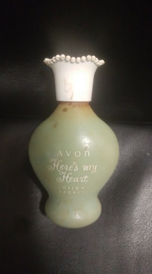 Cvintage Avon Here's My Heart lotion sachet