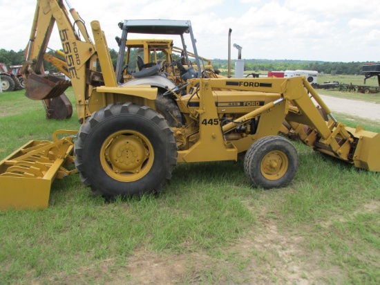 Ford 445 Tractor Loader