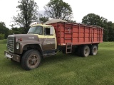 1976 IH 1800 Twin Screw Tandem Truck