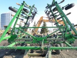 John Deere 610 35' Chisel Plow