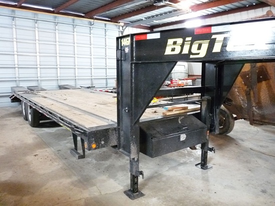2013 Big Tex 14000 lb Tandem Axle Gooseneck Trailer