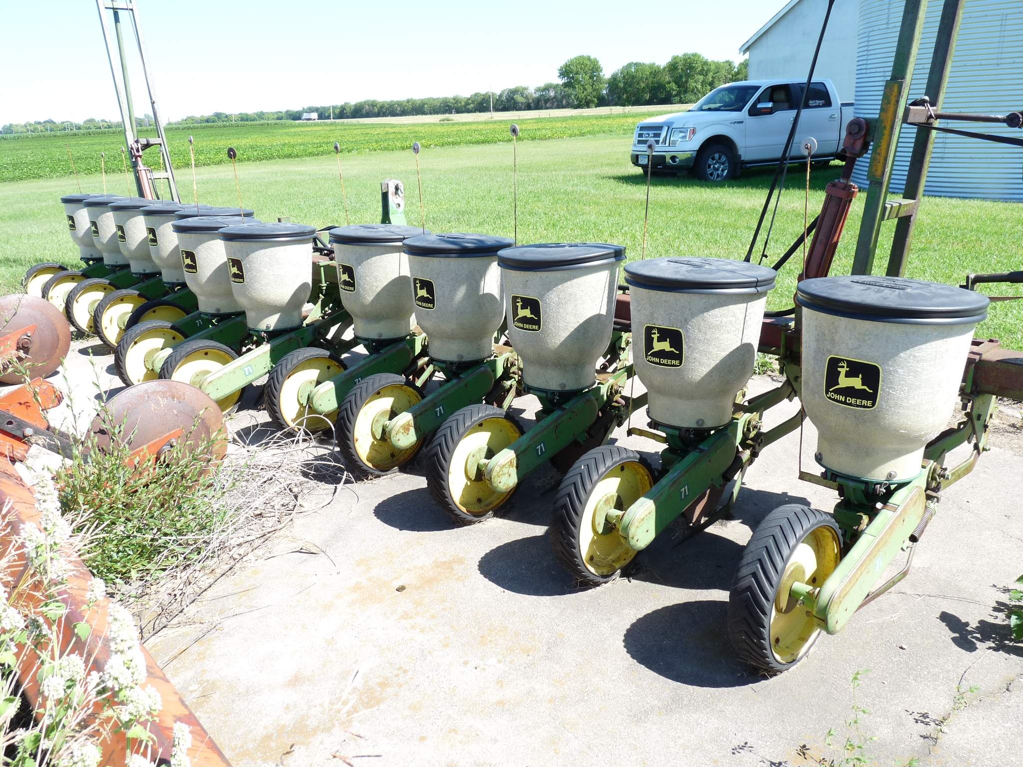 John Deere 71 Flex Planter | Proxibid