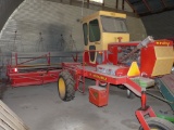 1976 Versatile 400 20' Self Propelled Swather