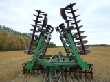 John Deere 331 32' Tandem Disk