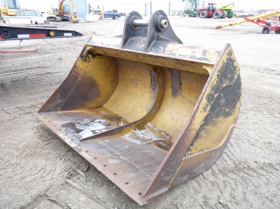 84" QT Bucket for Excavator