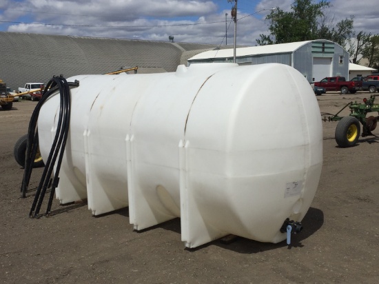 2000 Gallon Horizontal Poly Tank