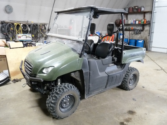 2010 Honda 700 Big Red Side by Side UTV