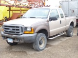 F-250 Extended Cab 4x4 Service Pickup