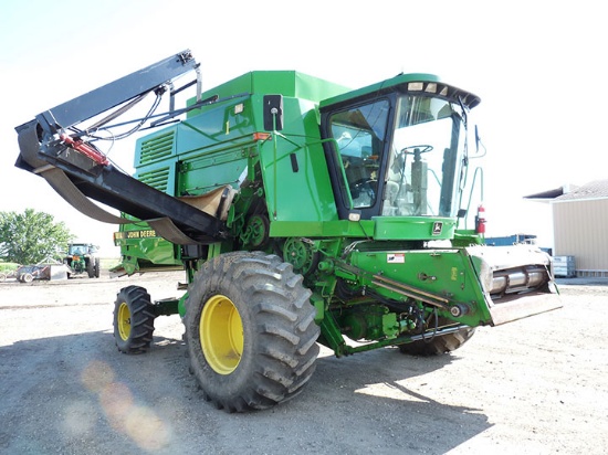 '89 John Deere 9600 Combine with Edible Bean Kit