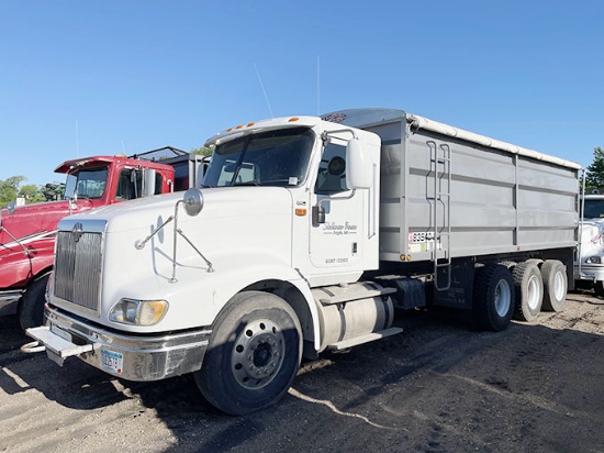 2003 IH 9400 Tri-Axle Truck