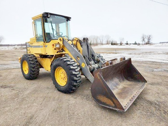 1995 Volvo #L50B Payloader w/Quick Tach Bucket & Forks