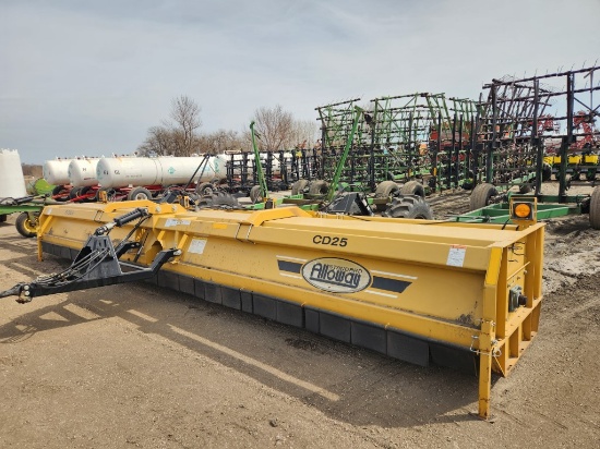 CD25 25' Stalk Shredder