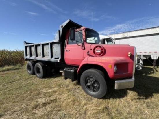 1973 Ford #8000, Cat Dsl. Roadranger