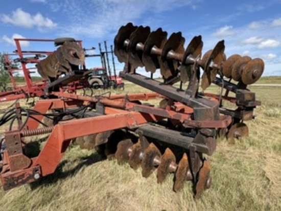IH #770 24' HD Offset Disk