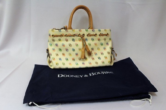 Dooney & Bourke Purse.