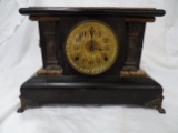 Seth Thomas Clock Co. Mantle Clock.