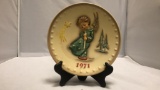 M.I. Hummel 1971 Plate.