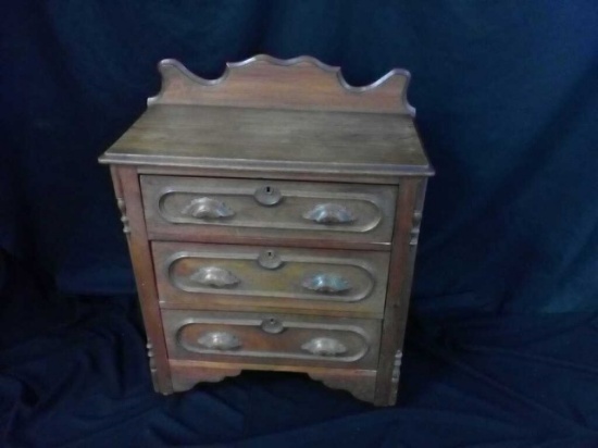 Antique 3 Drawer Small Dresser.