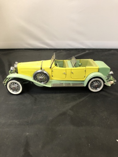 1930 Duesenberg J Derham Tourster Diecast Car