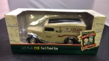 1936 Texaco Ford Panel Van Die-Cast Replica.