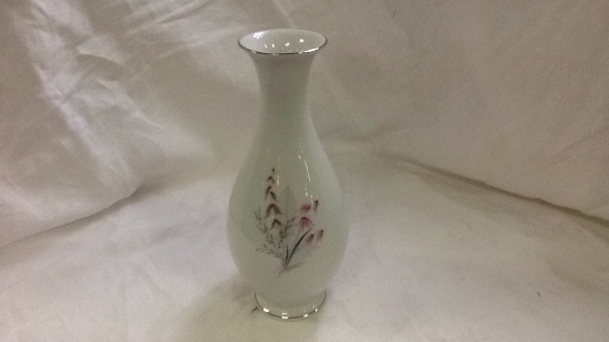 Royal Dutchess China Vase