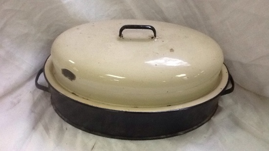 Vintage Enamel Oval Roasting Pan