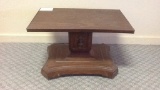 PEDESTAL TV STAND/END TABLE