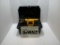 Dewalt DW090 Builder's Level & Carry Case **New**