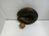 Cinch Built Antique Baseball Glove