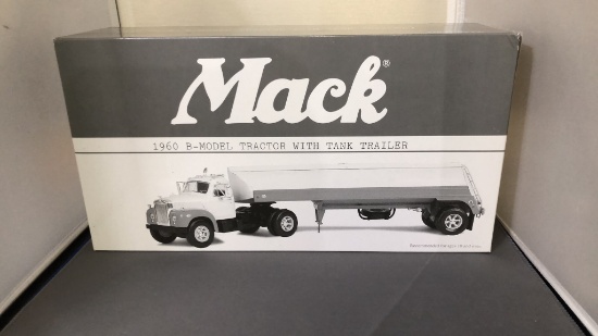 1960 Mack B-Model Tractor with Tank Trailer Die-Ca