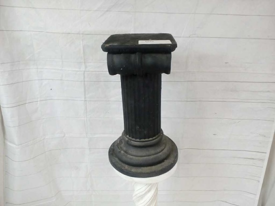 Black Column Plant Stand