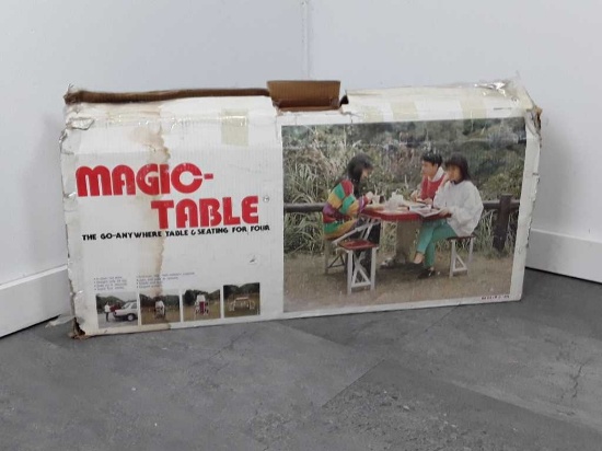 VINTAGE MAGIC TABLE